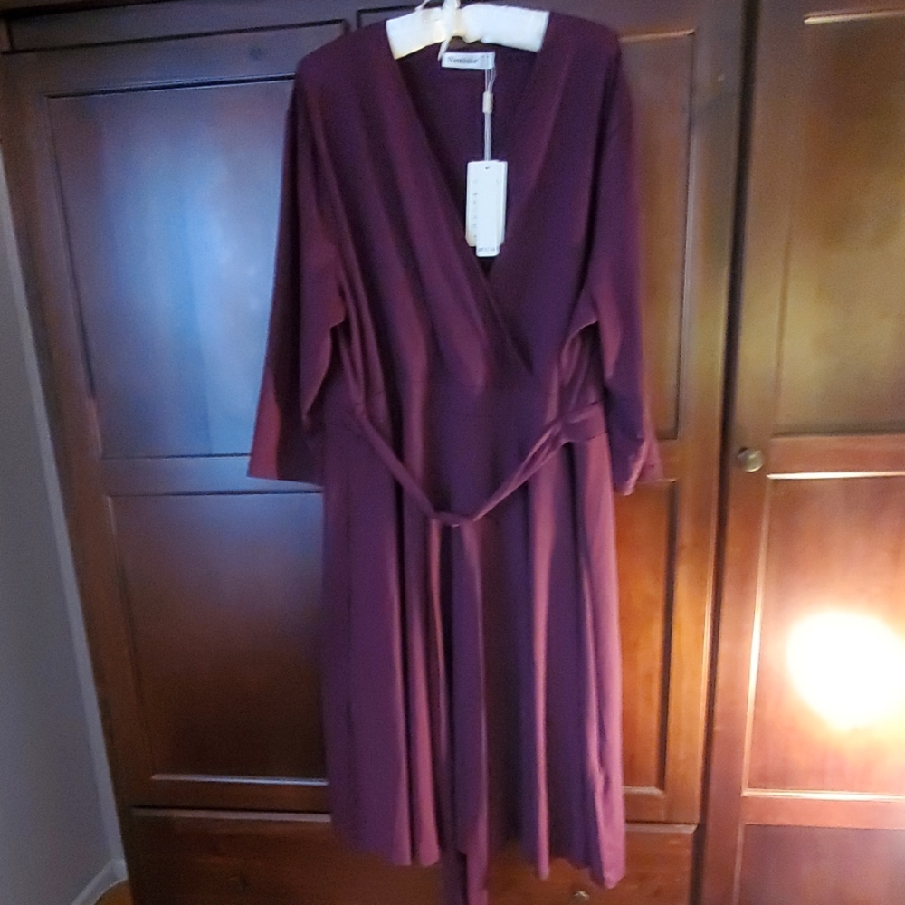 NEMIDOR V-neck dress with circle skirt. So soft!!